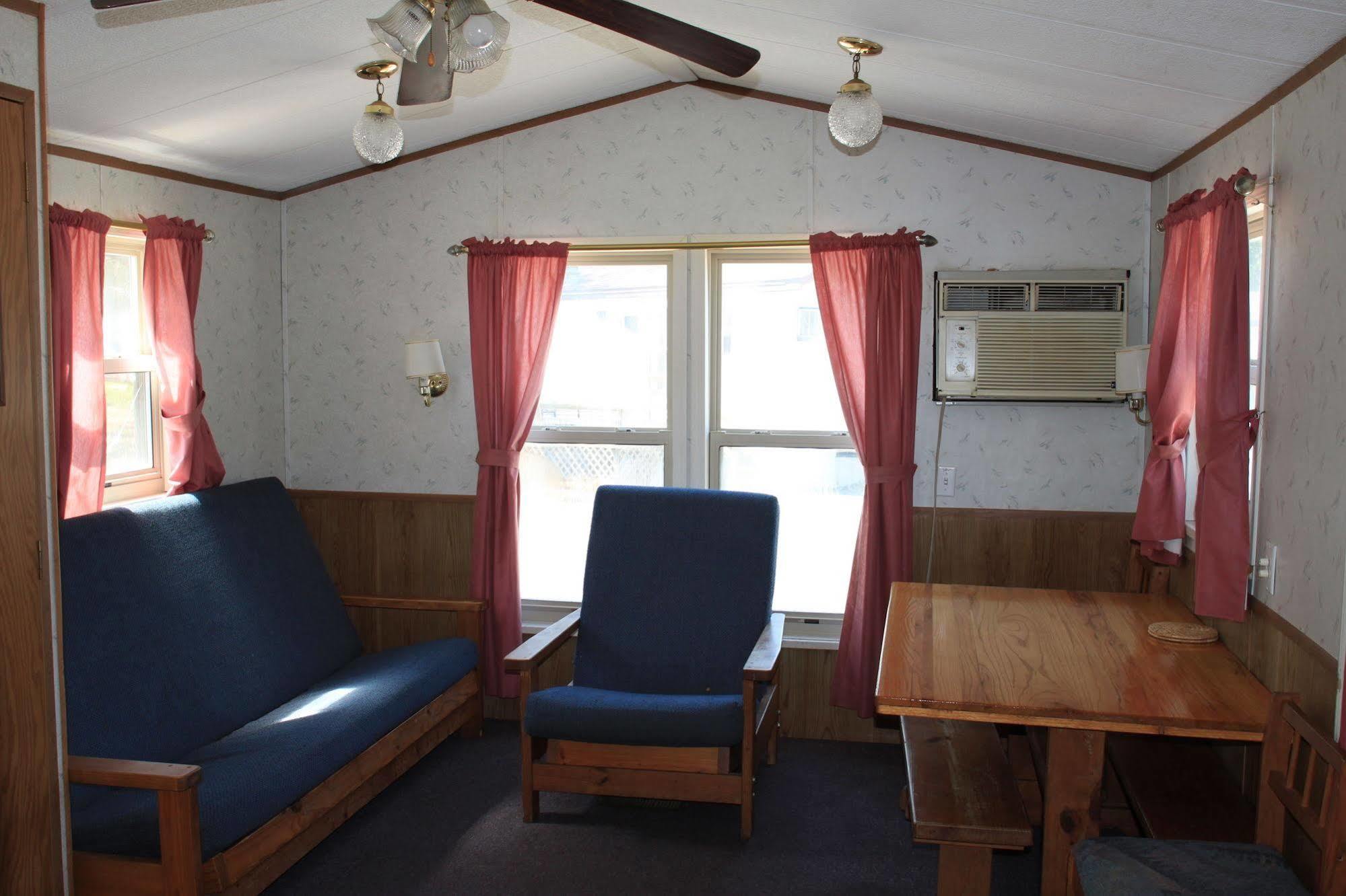 Circle M Rv & Camping Resort - Caravan Park Millersville エクステリア 写真