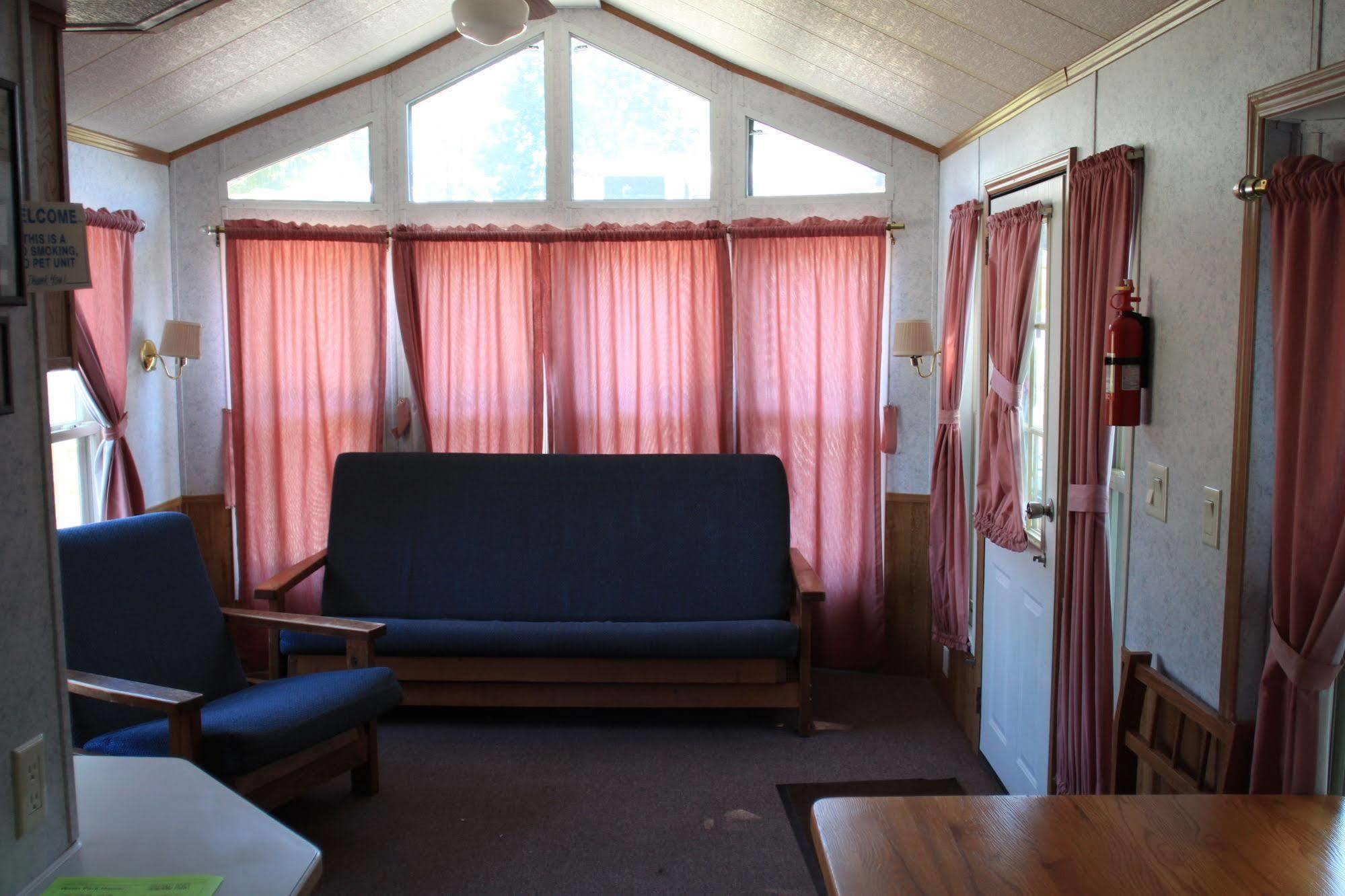 Circle M Rv & Camping Resort - Caravan Park Millersville エクステリア 写真