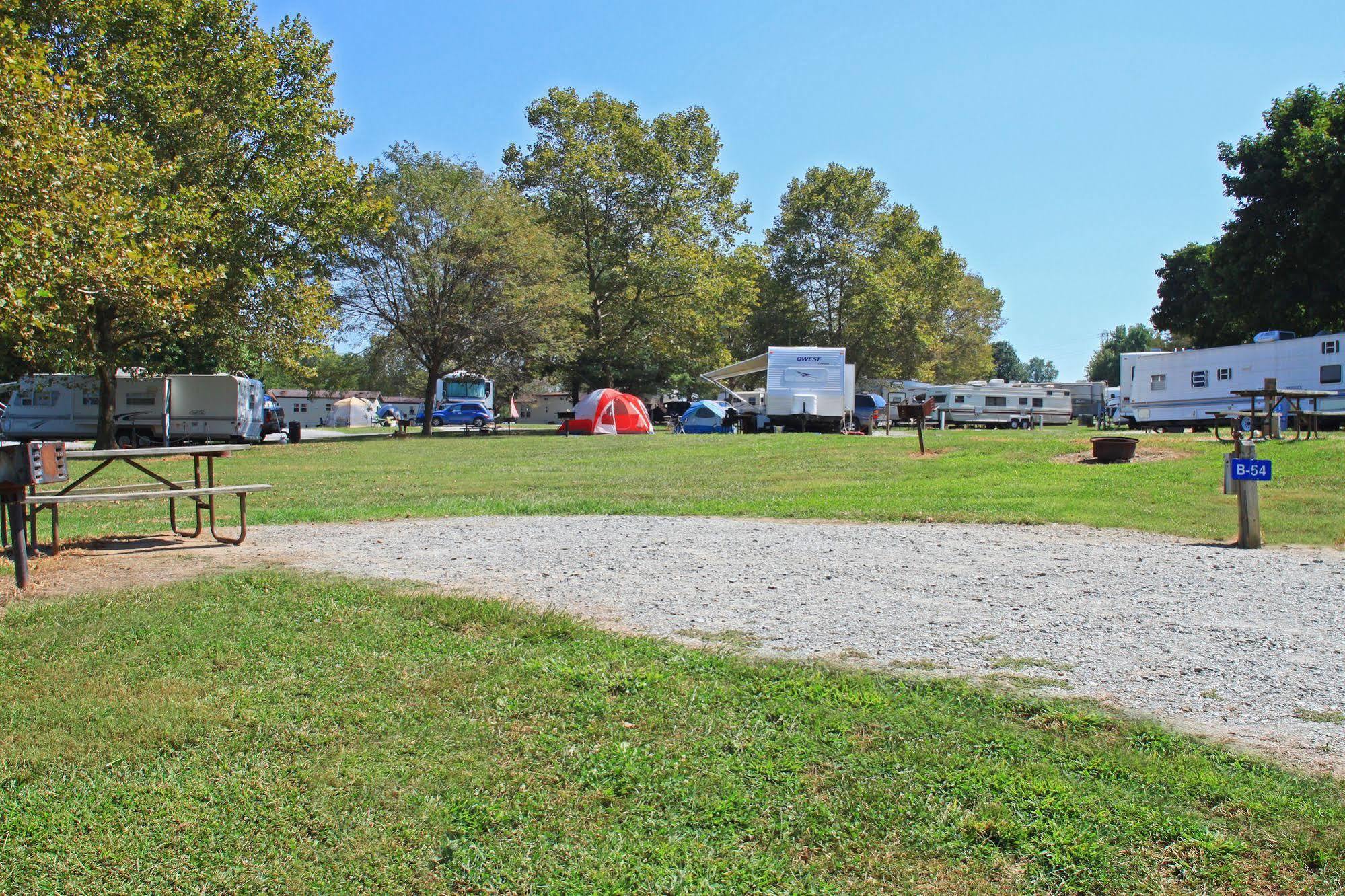 Circle M Rv & Camping Resort - Caravan Park Millersville エクステリア 写真